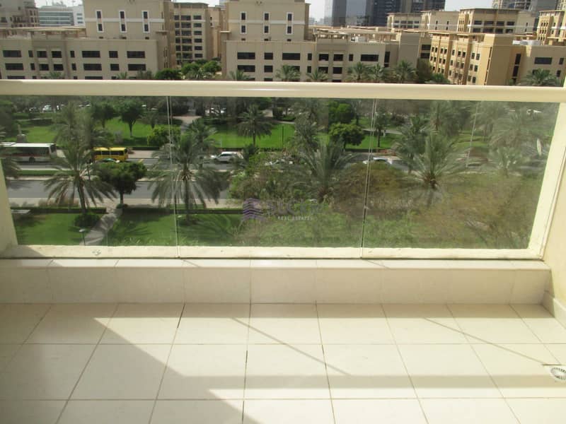 14 Park View | 1 Bedroom in Al Dhafrah 2