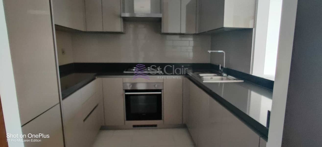 7 READY TO MOVE | FITTED KITCHEN | FOR RENT | AED 60000