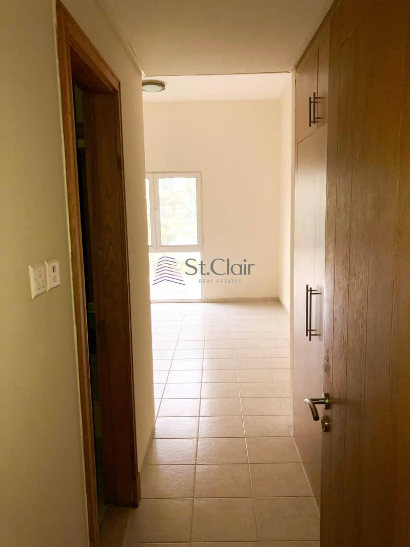 11 U-TYPE SPECIOUS 1BR | NEXT TO METRO STATION | VACCANT