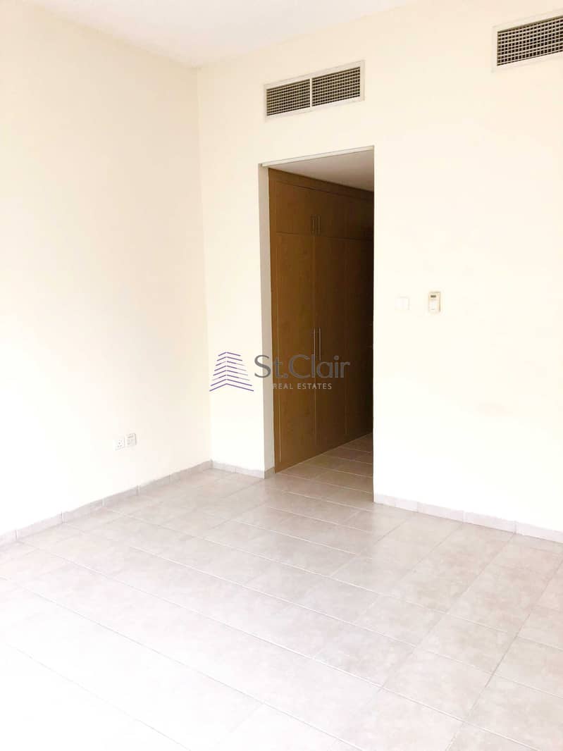 14 U-TYPE SPECIOUS 1BR | NEXT TO METRO STATION | VACCANT