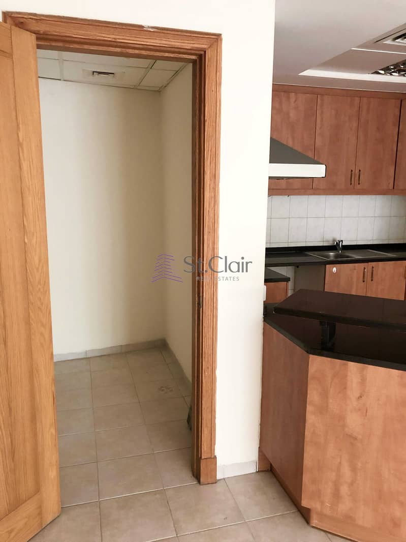 17 U-TYPE SPECIOUS 1BR | NEXT TO METRO STATION | VACCANT