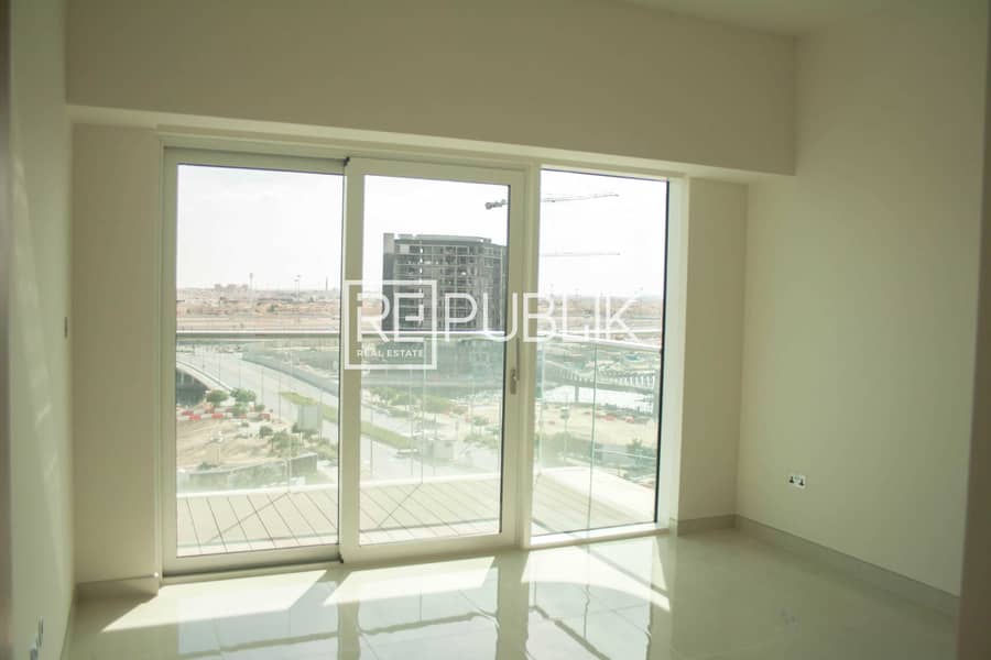 2 Hot Offer for Elegant 1 Bed with Relaxing Ambiance