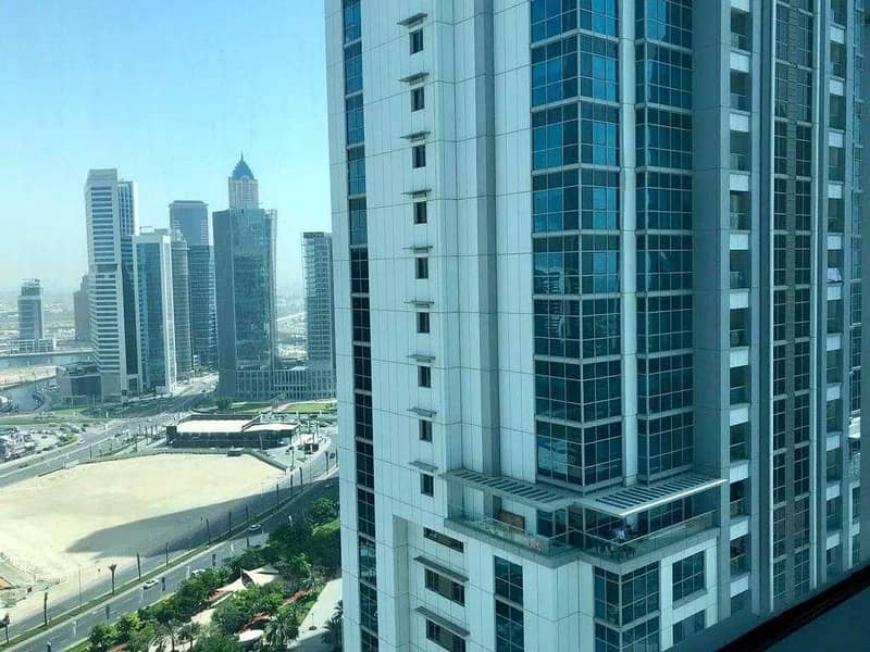 12 EXECUTIVE TOWER F HUGE 3BEDS+M NICE VIEW