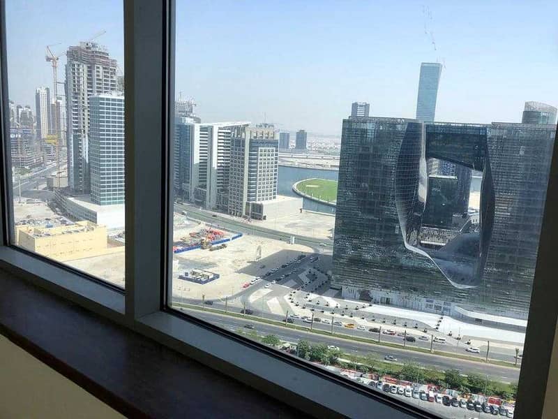 23 EXECUTIVE TOWER F HUGE 3BEDS+M NICE VIEW