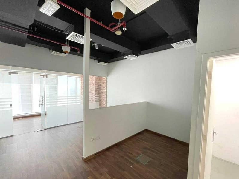 9 Exclusive | Fitted Office | Partial Canal View