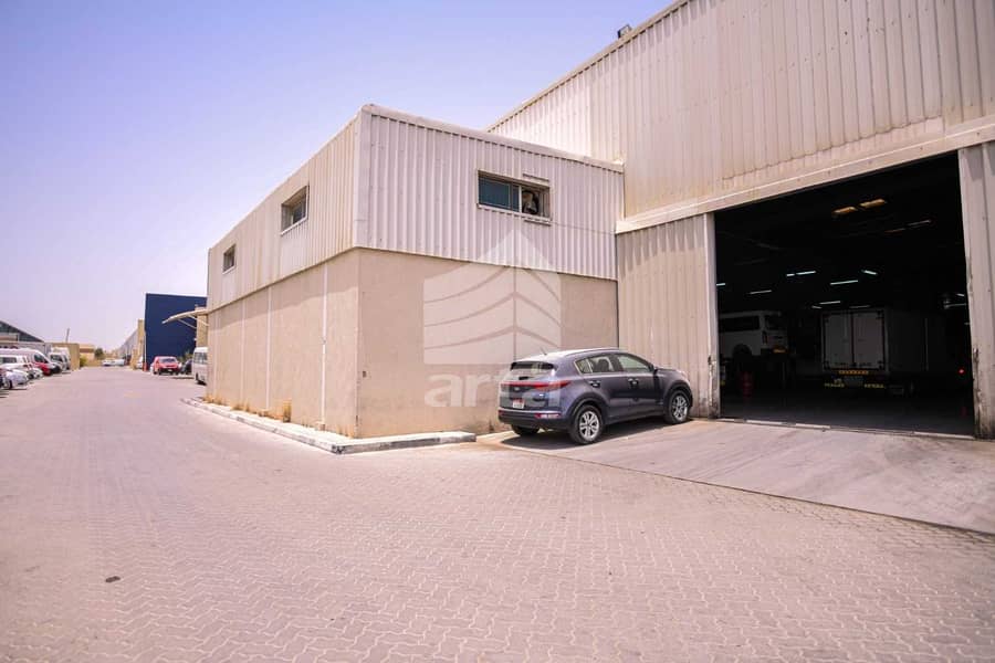 6 Spacious Commercial Office + Warehouse in DIP