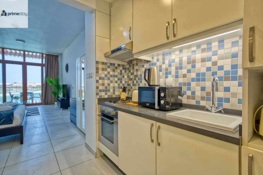 9 Bright and Beautiful sea view studio in Palm Jumeirah