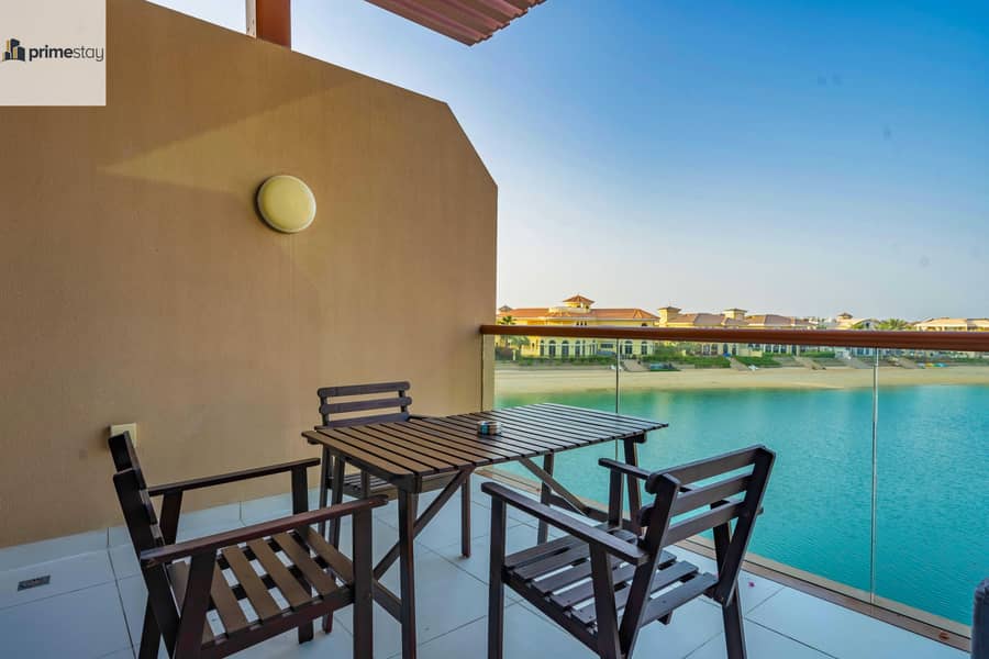 15 Bright and Beautiful sea view studio in Palm Jumeirah