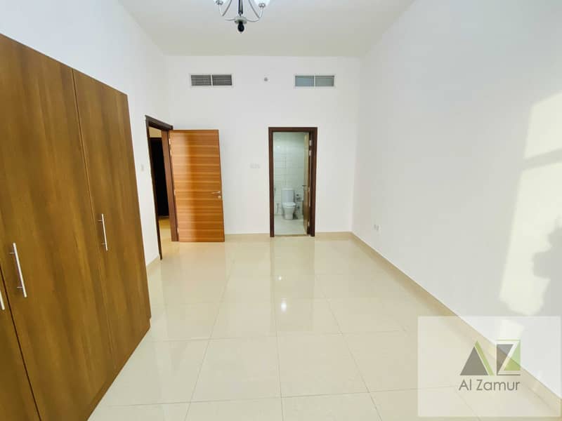 2 BRIGHT WELL MAINTAINED ONE BEDROOM PREMIUM LOCATION 35k AED