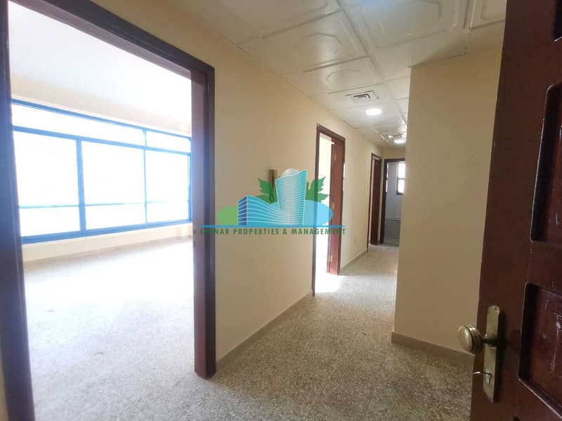11 Balcony |Modern Glossy tiled|Built-in Cabinet |4 chqs | Great Location