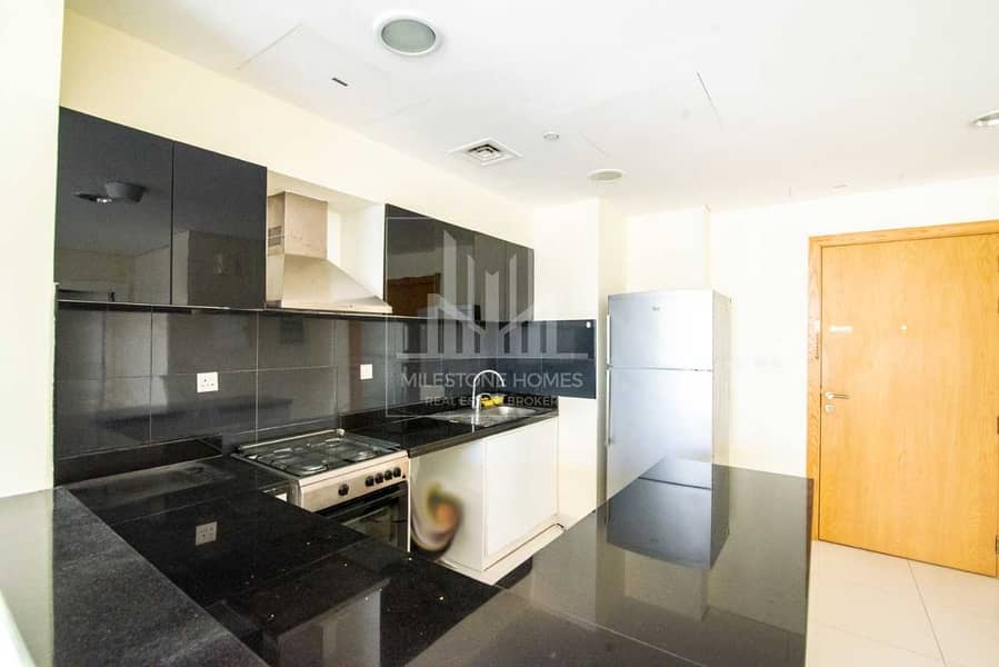 3 Spacious 2bed with Kitchen Appliances @63k