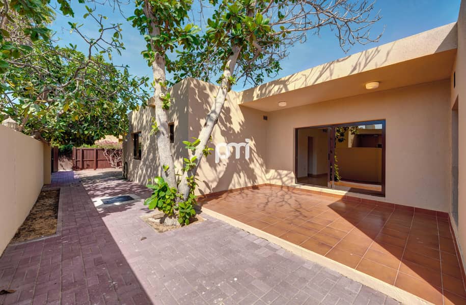 Multiple Cheques | 3 Bedrooms +Maid's| Near to Beach