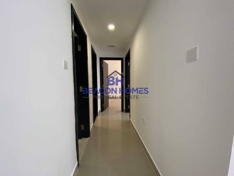 10 Great Asset | 3BHK Ready To Move In |Peak Area