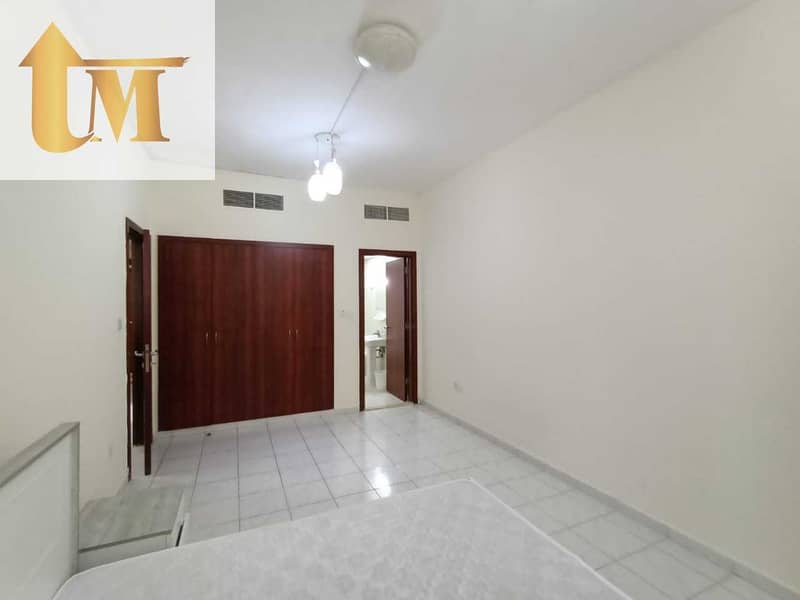 HOT OFFER ! 1BEDROOM  W/BALCONY  ROI MORE THEN  9 % FOR SLE