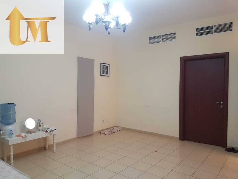 5 ONE MONTH FREE: 5 Bedroom + Maids Villa for Rent in Al Barsha South