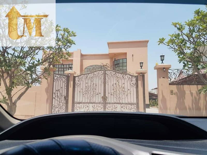Huge 5 Bedroom + Maid's Room Villa for Rent in Al Barsha 3