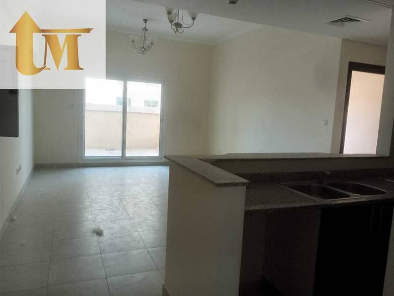 15 Opposite Mosque !!! VACANT Large 1 Bedroom Balcony Store Laundry Parking Queue Point Liwan.