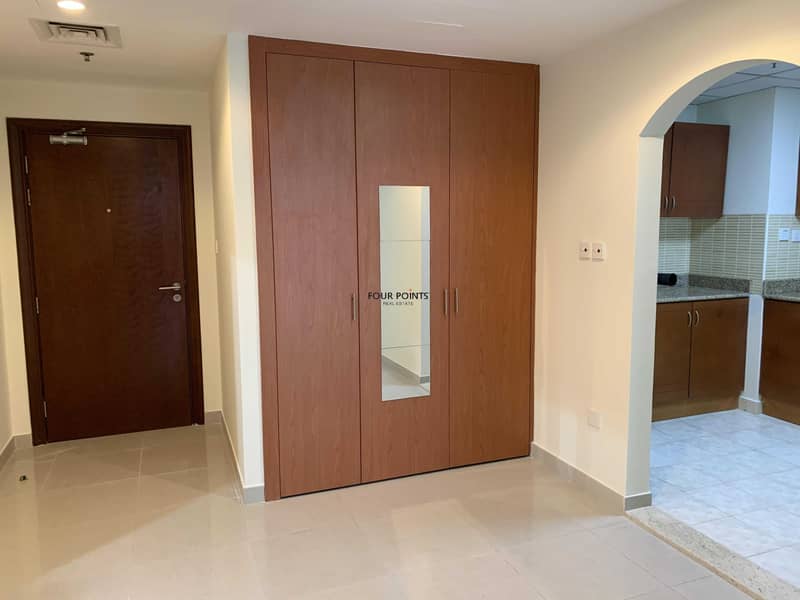 2 Spacious Bright 1BR in Lakepoint Tower JLT Cluster N