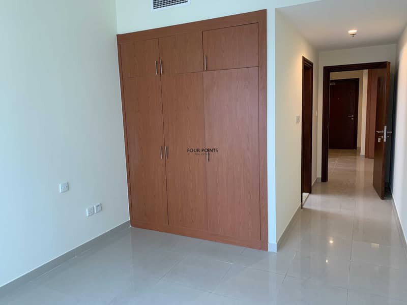 9 Spacious Bright 1BR in Lakepoint Tower JLT Cluster N