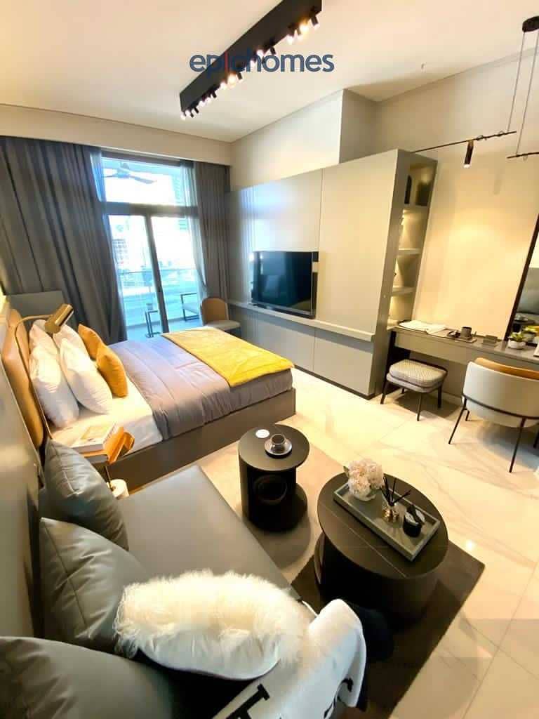 4 F. F Studio| Canal View| Ready to Move in|