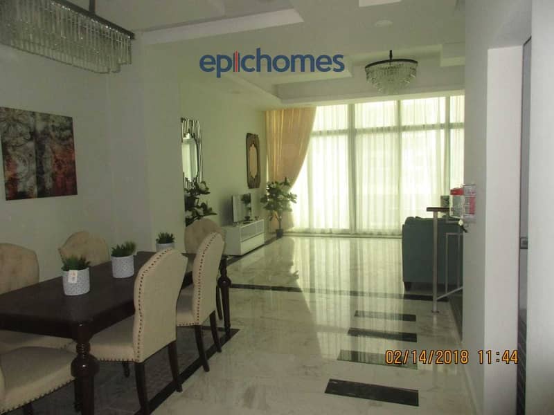 Beautiful 4BHK Townhouse | Park view | Nearby Mall |