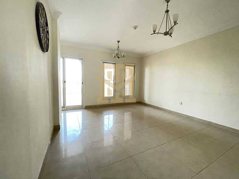 4 Ideal Location| Vacant| 3Bed + Maids | Excellent Condition