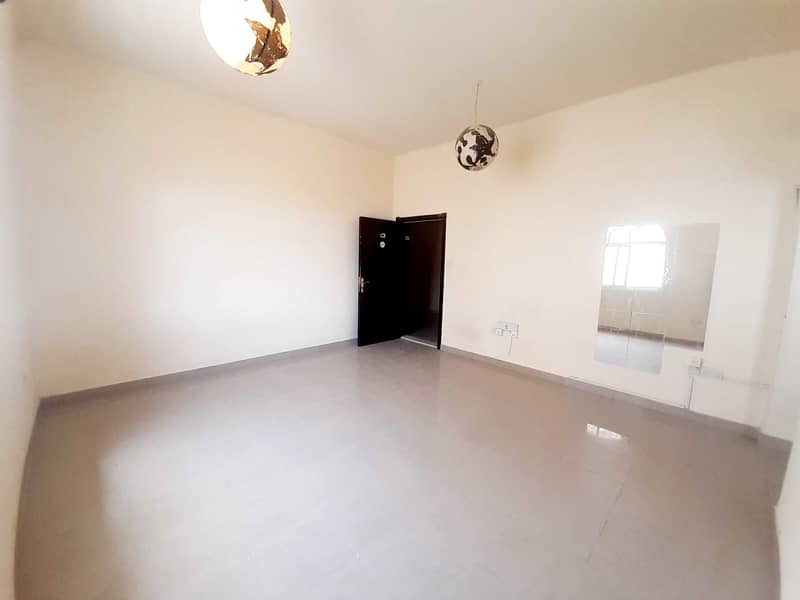 EXCELLENT BIG STUDIO WITH HUGE FINSHING SEP,KITCHEN NICE WASHROOM NEAR WOMAN COLLAGE