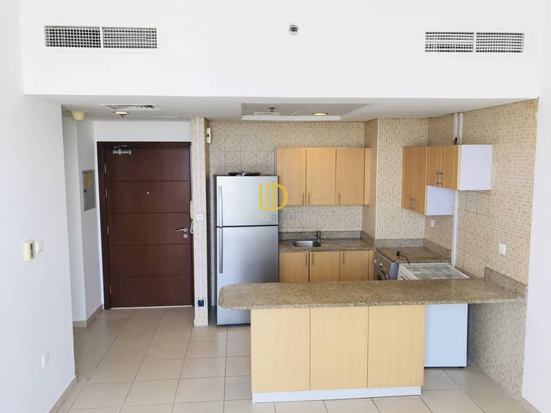 8 1 Bed| Equipped Kitchen | Open View from balcony