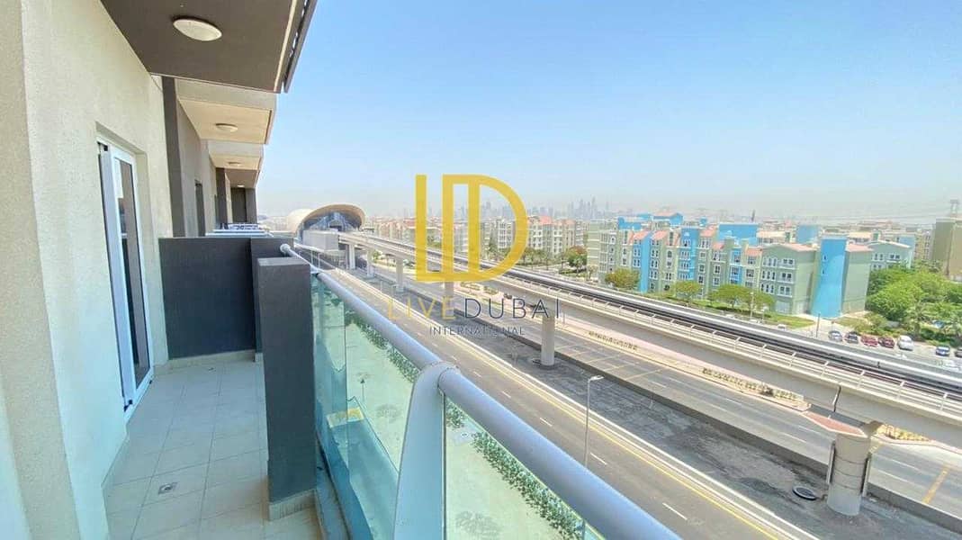 12 Walking Distance to Metro | Balcony | Middle Floor HL