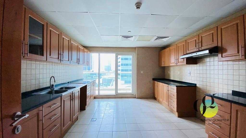 7 Spacious 2 BR Aptt on HIgh Floor with Lake View