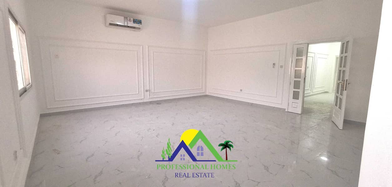 2 Spacious Large 3 BR Apartment at Ground Floor