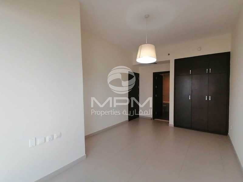 6 Spacious & Bright with shared Gym and Pool | Parking