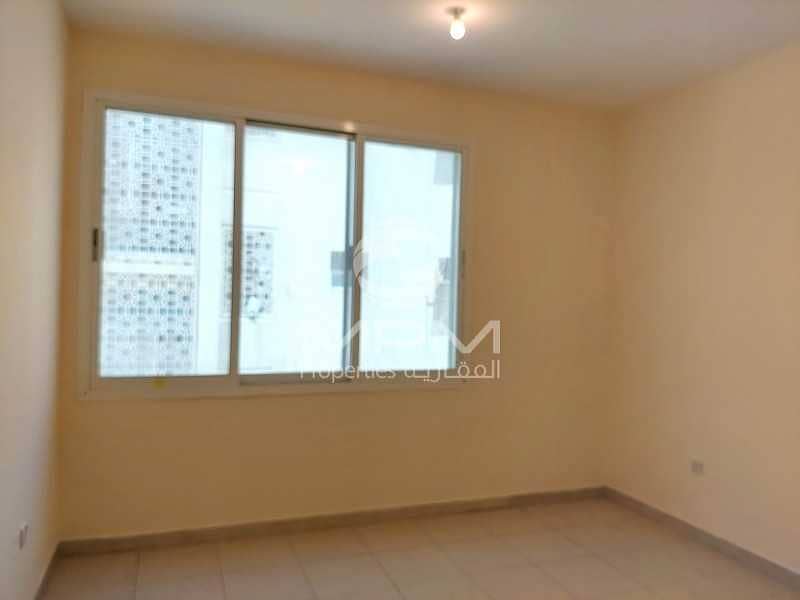 12 Split A/C | Spacious & Bright | Balcony | 4 Chqs