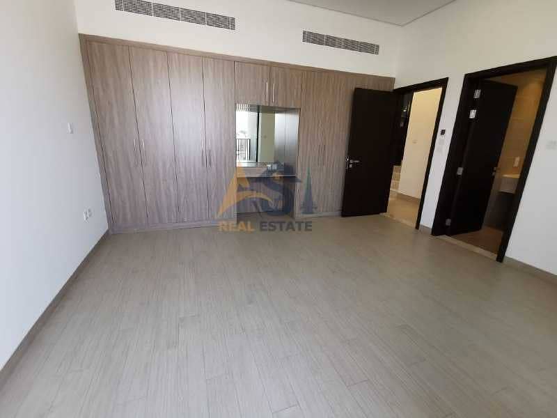 10 Commercial 5 B/R+ Maids Room Villa| Elevator| 4 Parkings| For Rent