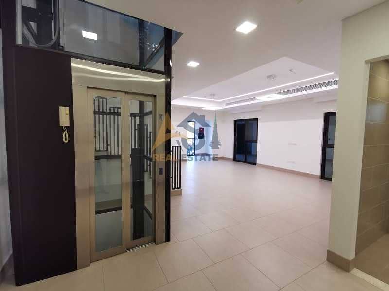 35 Commercial 5 B/R+ Maids Room Villa| Elevator| 4 Parkings| For Rent