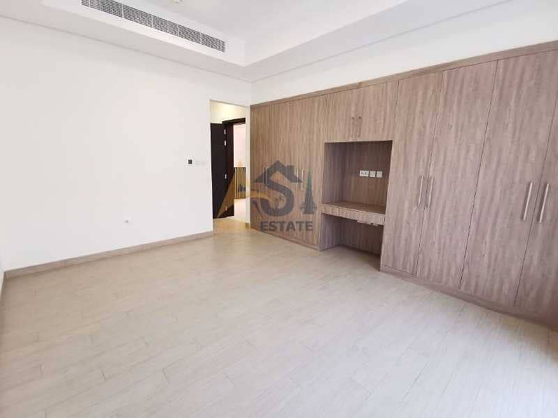 41 Commercial 5 B/R+ Maids Room Villa| Elevator| 4 Parkings| For Rent