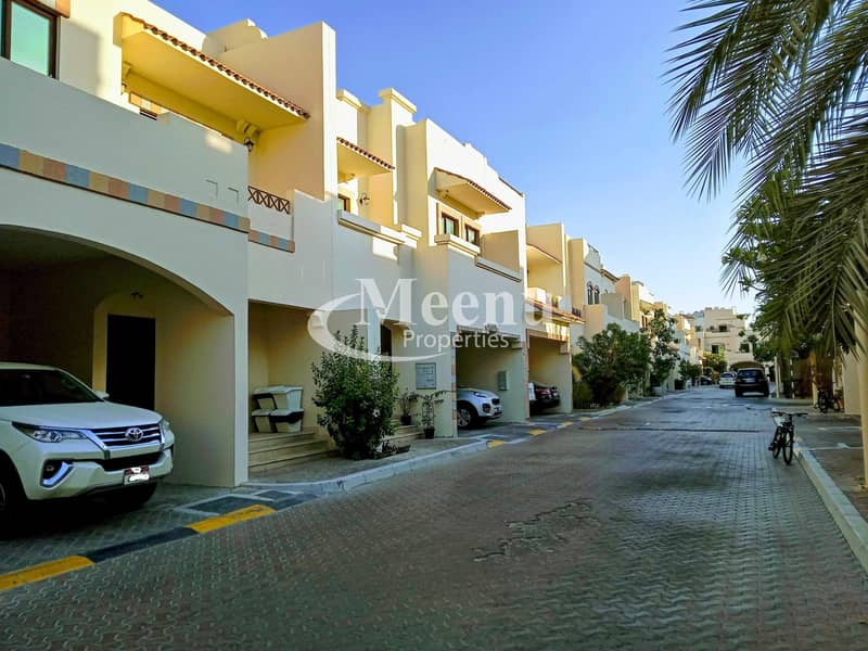 3 Great Deal No Commission Outstanding opportunity to Live in this Vacant Immaculate 5 BHK w/ Maid