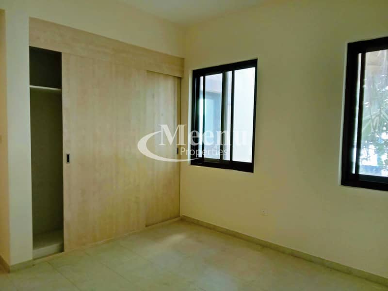 11 Great Deal No Commission Outstanding opportunity to Live in this Vacant Immaculate 5 BHK w/ Maid