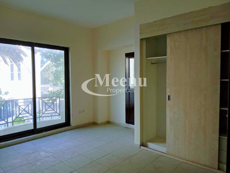 20 Great Deal No Commission Outstanding opportunity to Live in this Vacant Immaculate 5 BHK w/ Maid