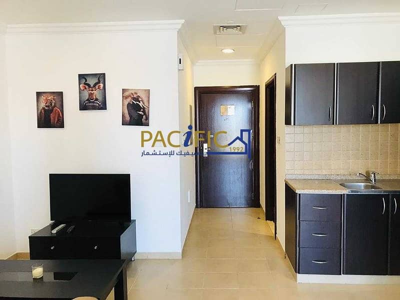 4 Near Bech and Media City | Fully Furnished