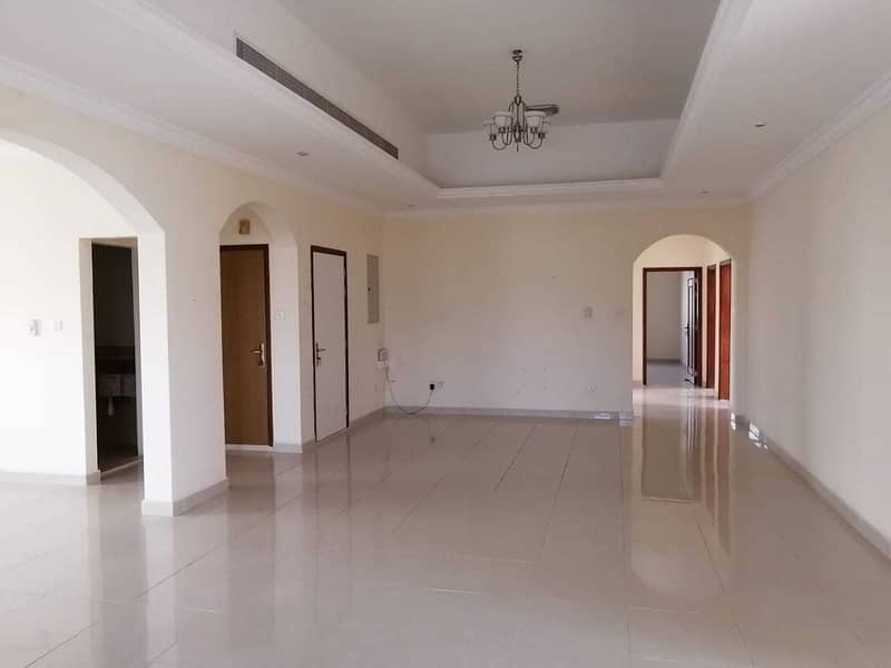 Exclusive 4 Bed Villa apartment in Barsha