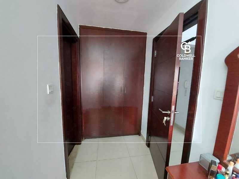 8 Best Deal|Spacious & Well maintained 1Bed for Sale