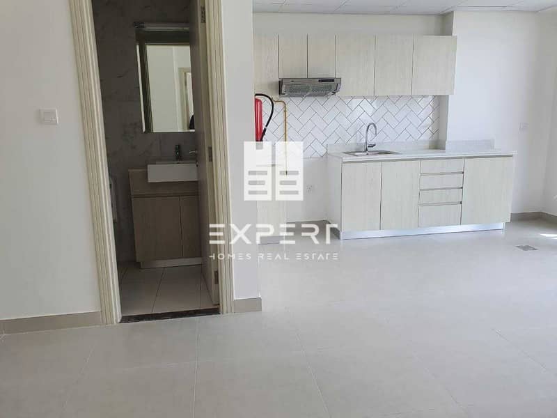 10 Amazing open kitchen 1BR in Afnan 4|Rent|