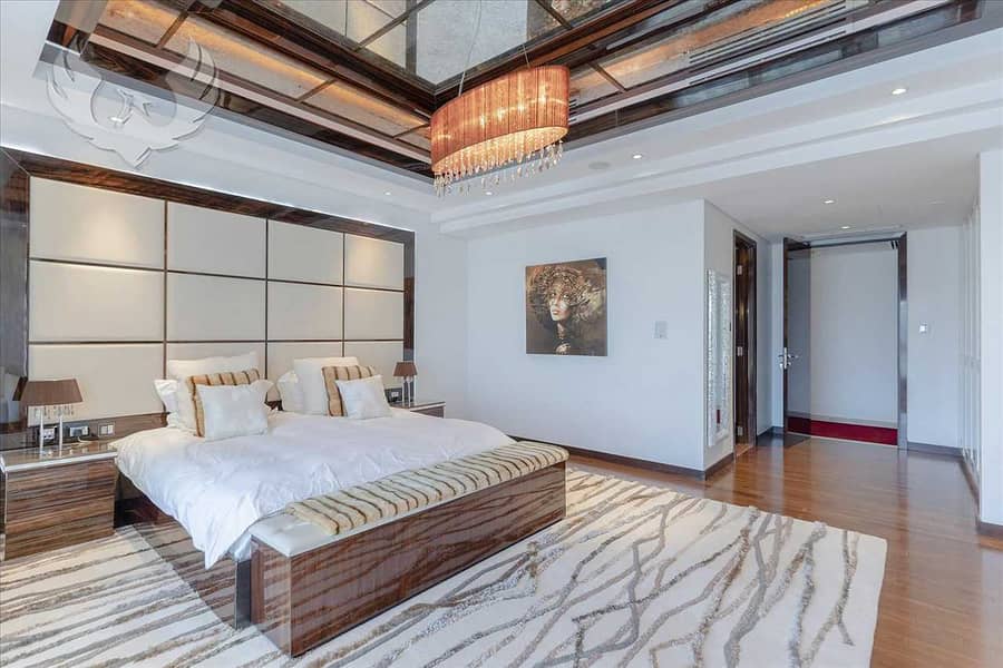 7 Stunning penthouse apartment vacant on transfer