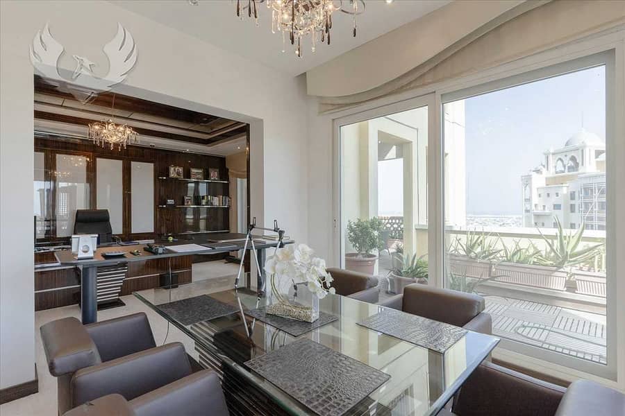 15 Stunning penthouse apartment vacant on transfer