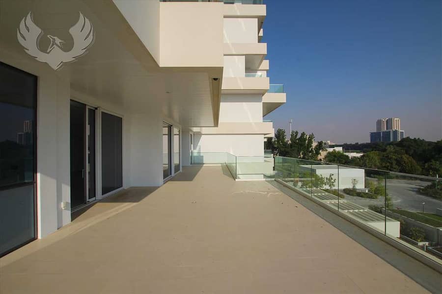 17 Large Balcony 1 Bed  Investment