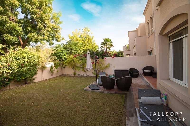 2 Exclusive | Renovated | C Middle | 3 Beds