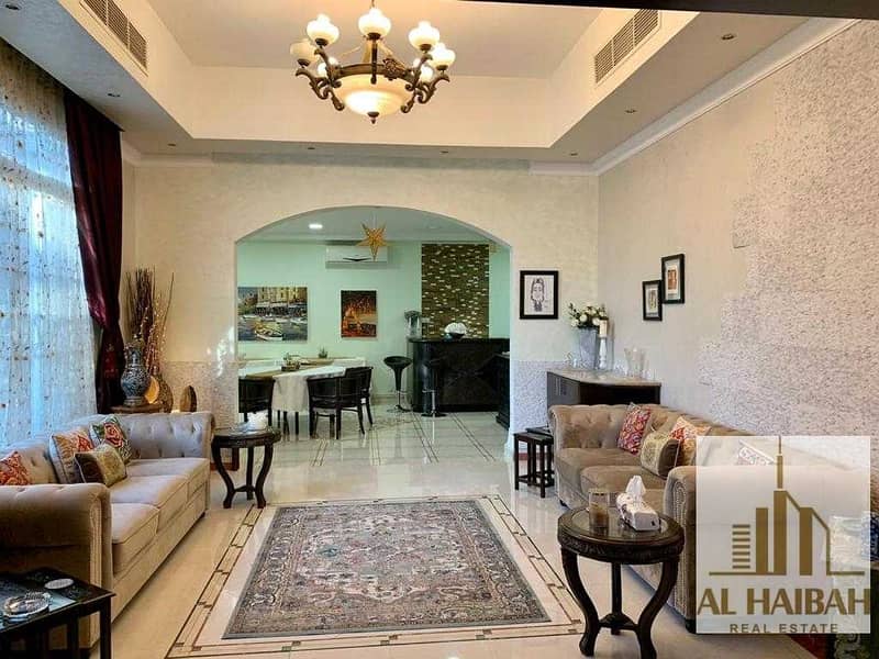 25 For sale a two-story villa in Sharjah