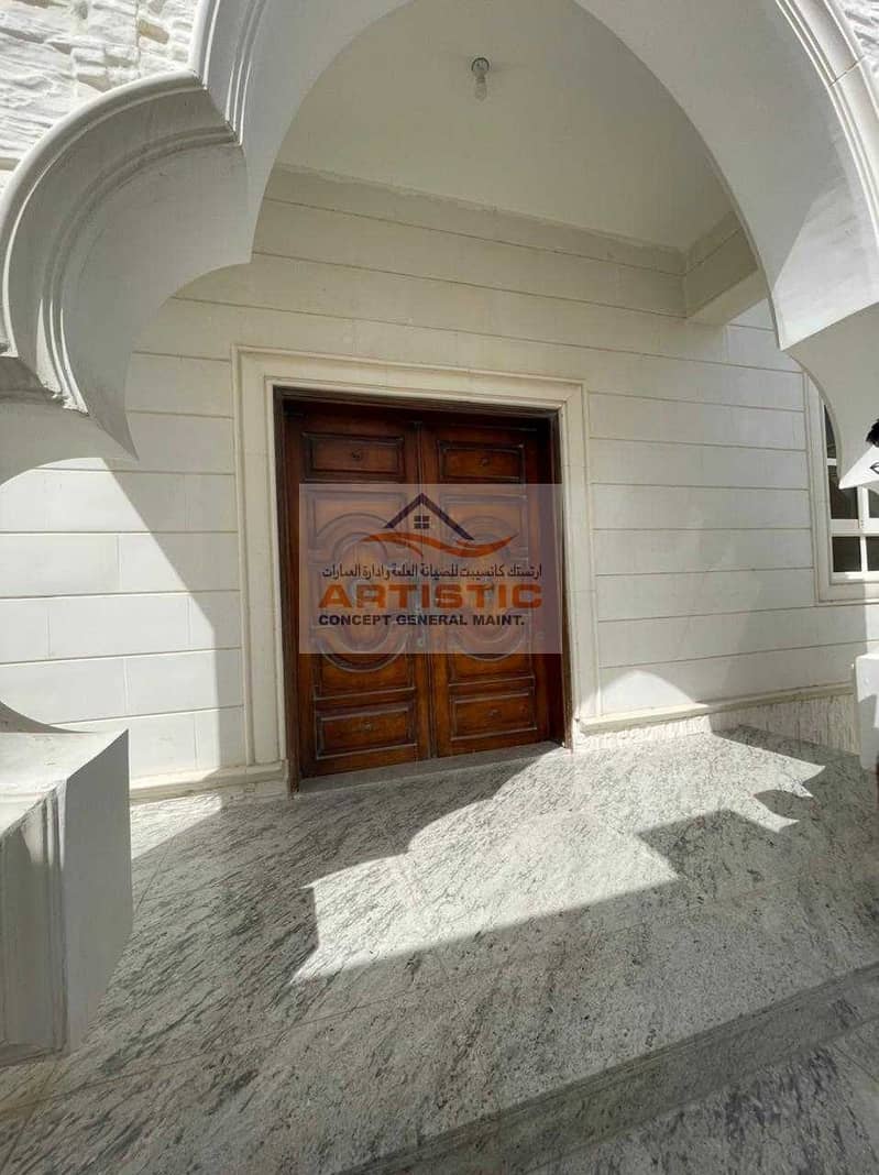 03 bedroom hall villa available for rent  close to sea side 120000AED