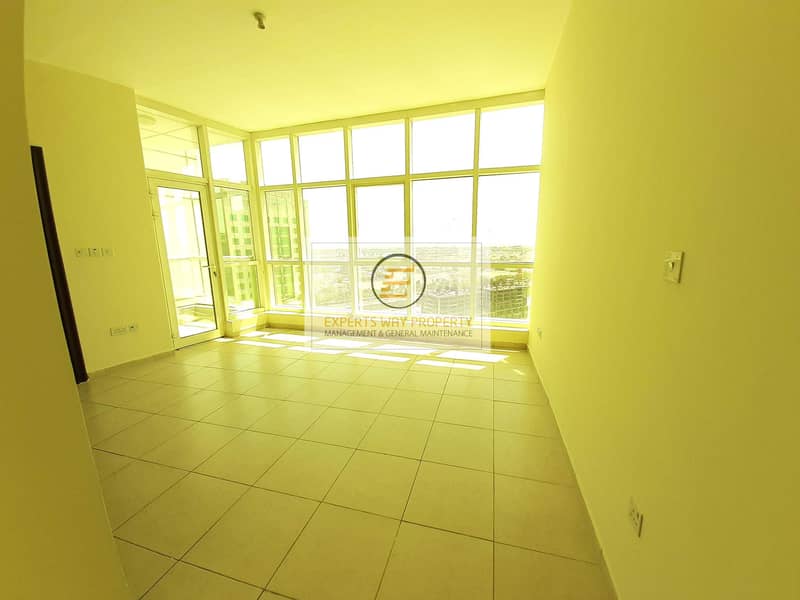 16 WITH SWIMMING POOL AND GYM AMAZING 1 BEDROOM HALL FO RENT